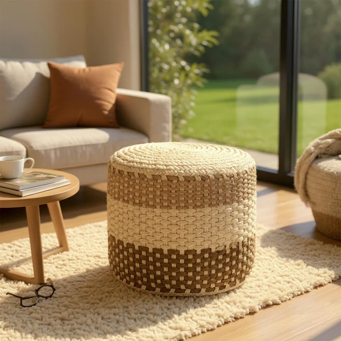 pouf-en-raphia-durable-interieur