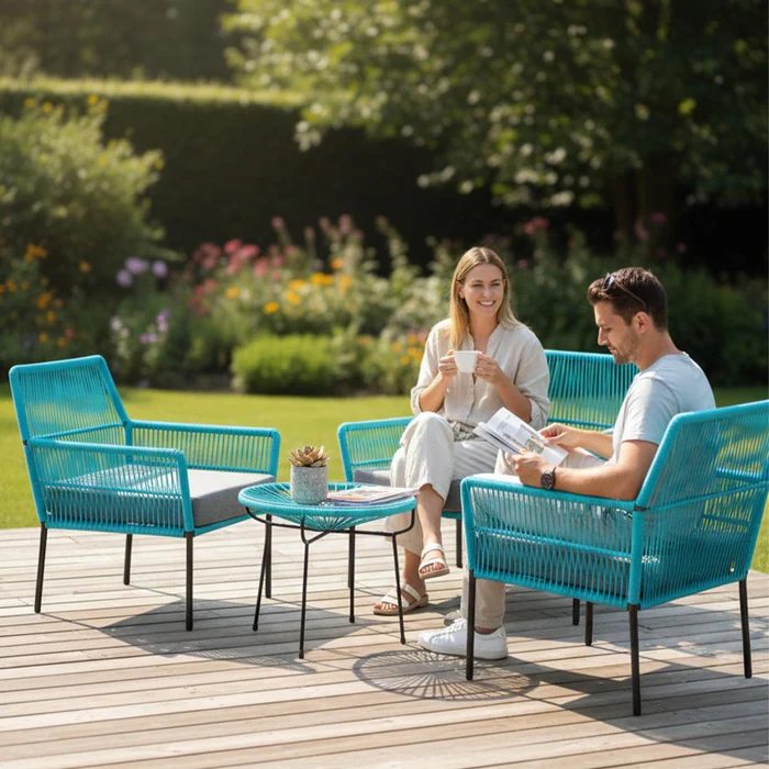 salon-de-jardin-chaise-tressees_c841dc7f-cdcb-4d10-be38-49758b643d9f