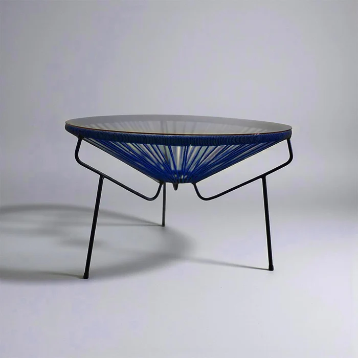 table-basse-minimaliste-bleu-roi-boheme-chic
